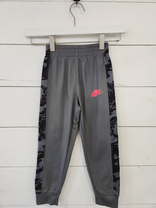 Size 4t | Nike Athletic Joggers