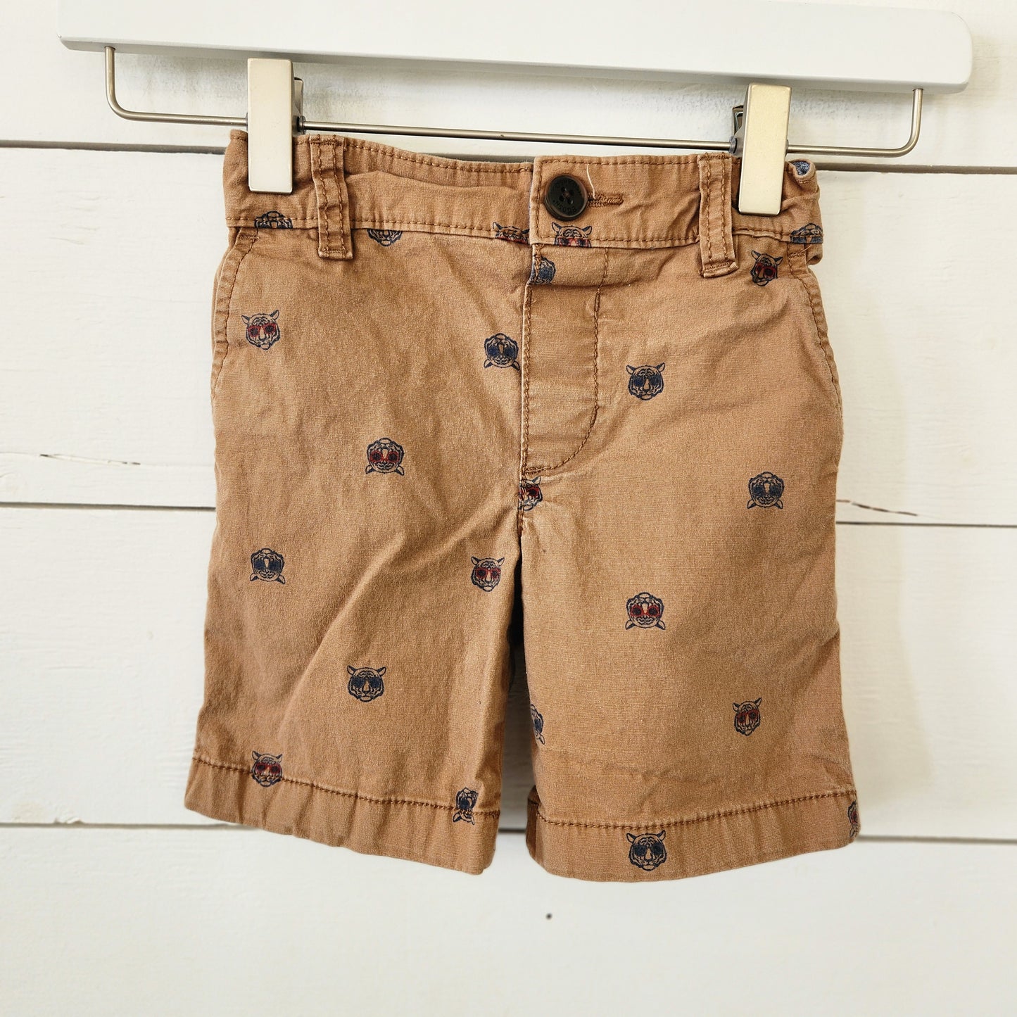 Size 3t | Oshkosh Tiger Shorts