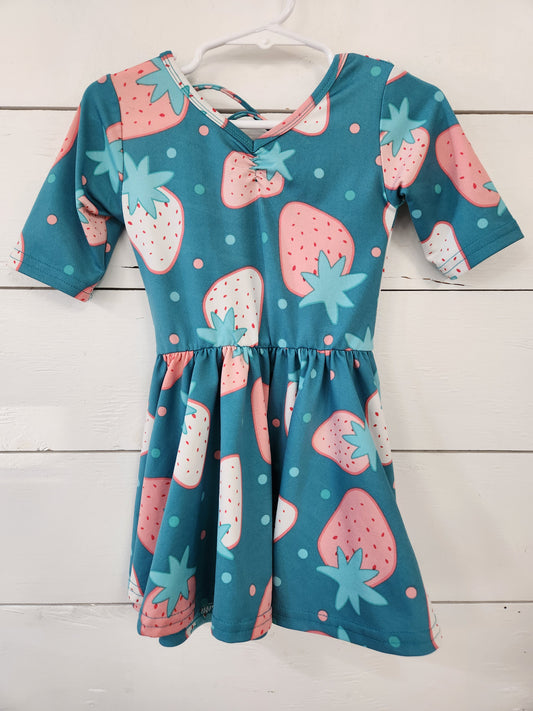 Size 2t | Dotdotsmile strawberry dress