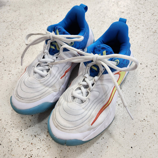 Size 2.5 | Nike White & Blue Shoes