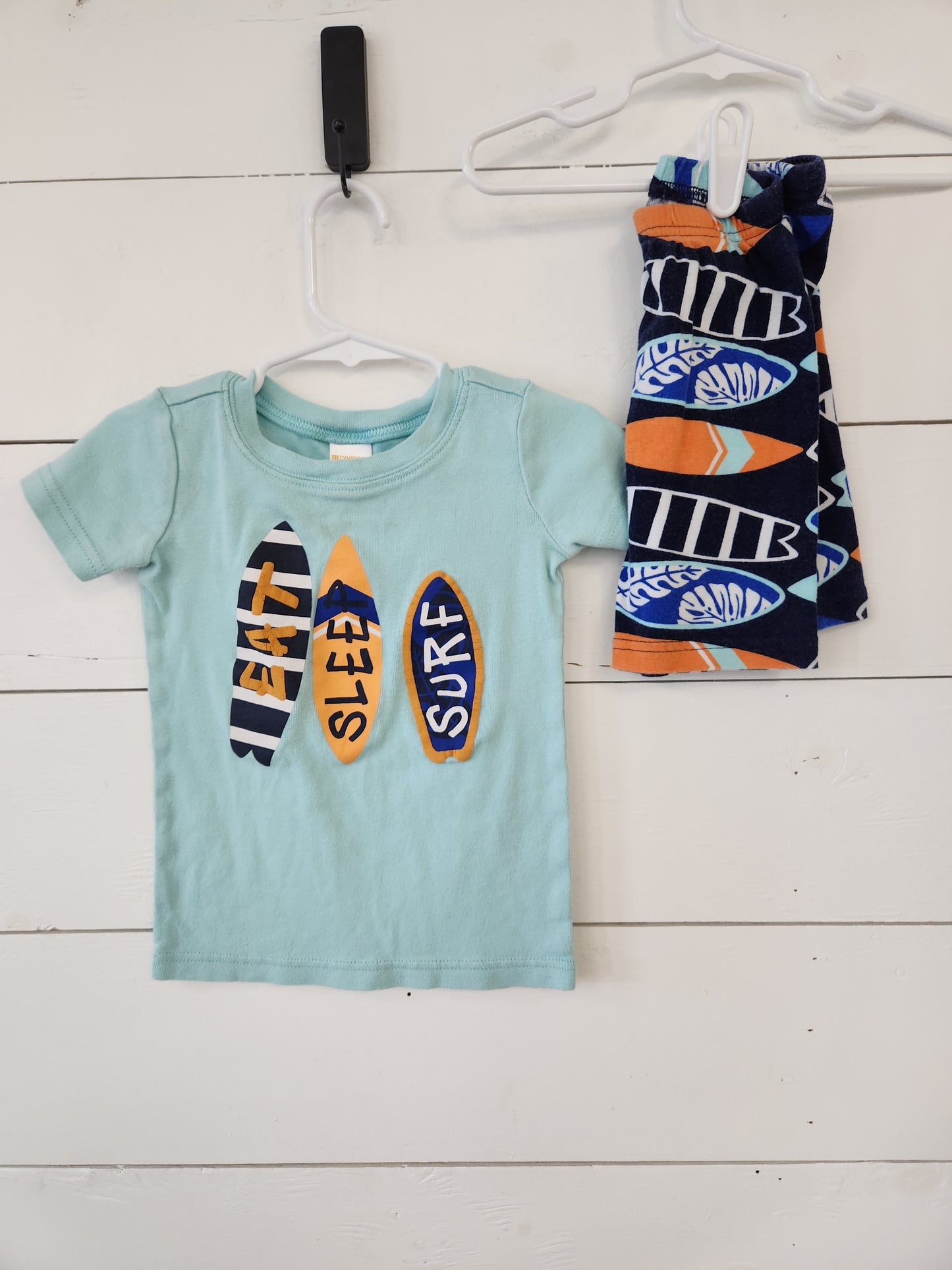 Size 2t | Gymboree Surf PJ Set