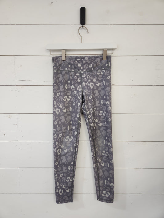 Size 10-12 | Eddie Bauer Grey Cheetah Leggings *wear