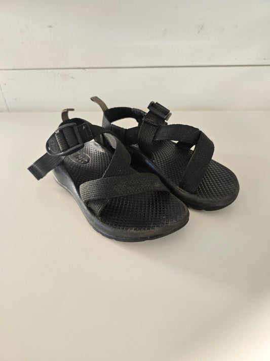 Size 12ish | Chacos