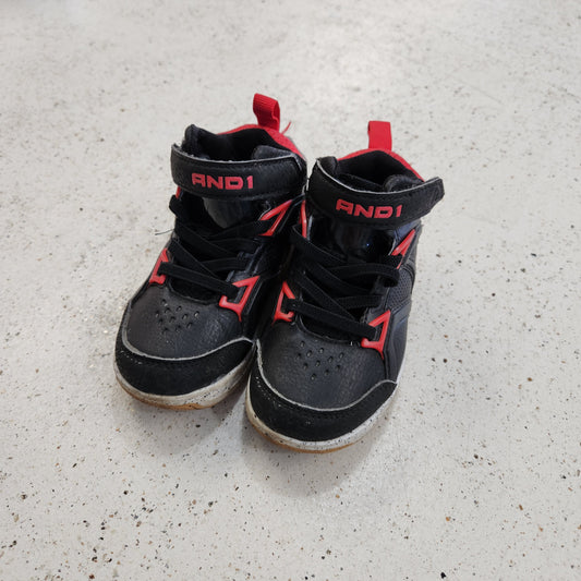 Size 7 | And1 Black & Red Sneakers