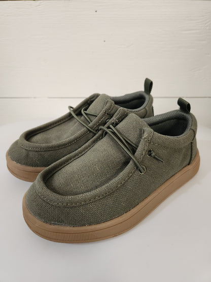 Size 11 | Gap Moc Sneakers