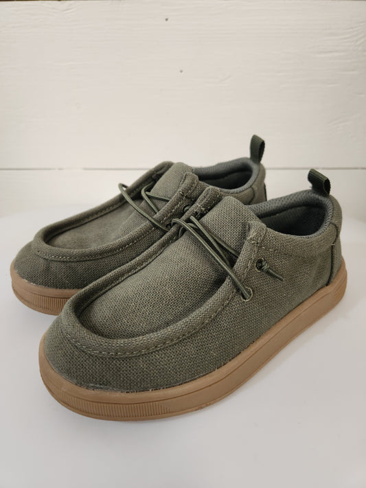 Size 11 | Gap Moc Sneakers