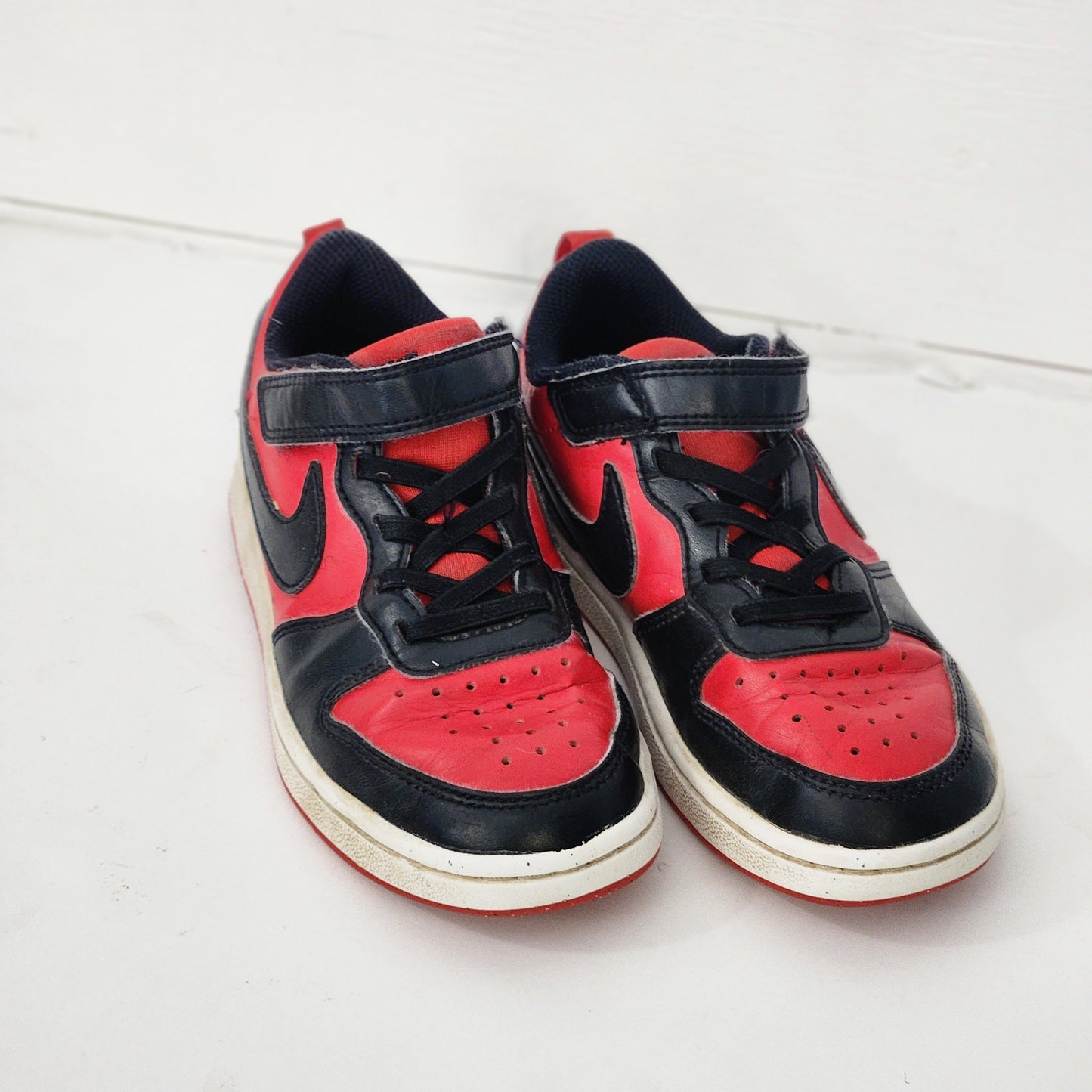 Size 13 | Nike Red/Black Shoes