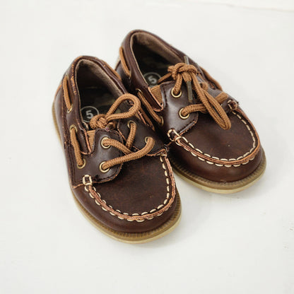 Size 5 | Cherokee Sperry Style Shoes