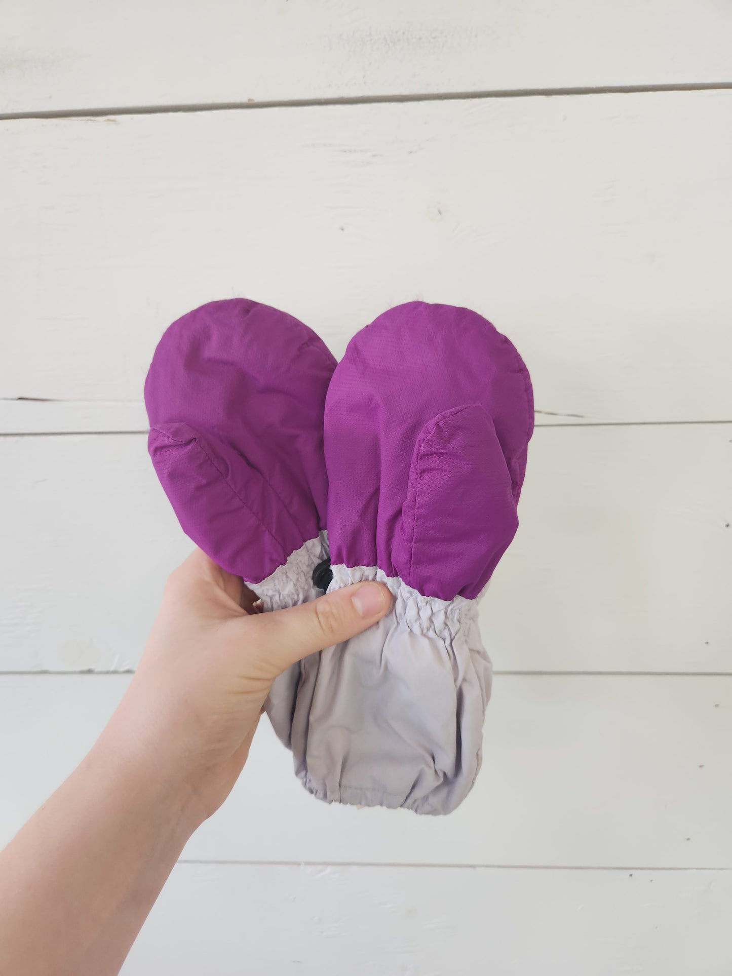Size OS | Columbia Mittens *stains