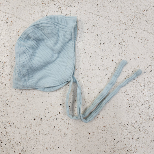Size 0-3m | Kate Quinn Blue Ribbed Bonnet