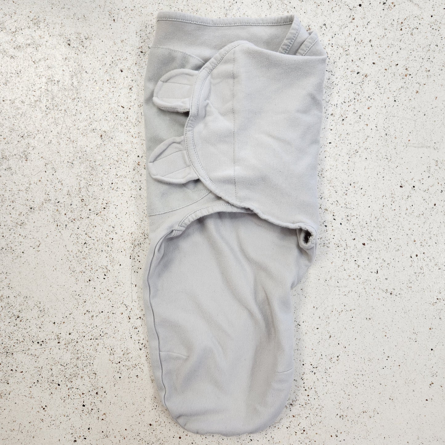 Size 0-3m | Comfycubs Grey Swaddle