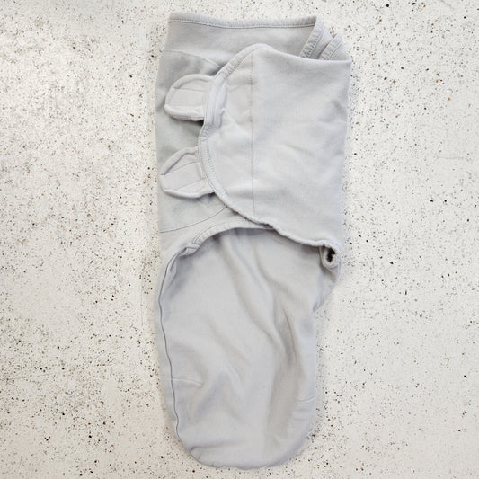 Size 0-3m | Comfycubs Grey Swaddle