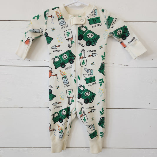 Size 0-3m | Hanna Andersson Recycle Romper *stain
