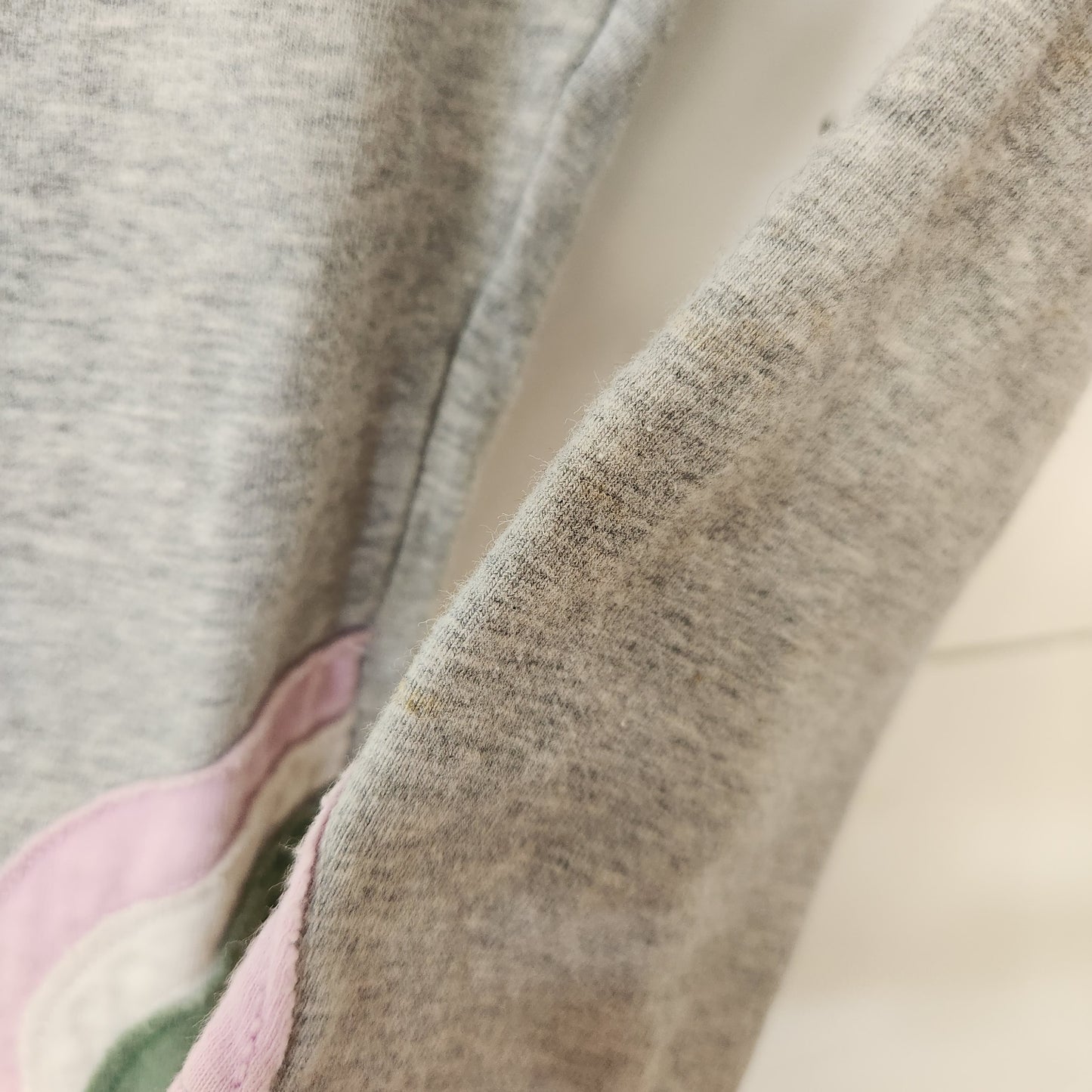 Size 3-4y | Mini Boden Rainbow Leggings *stain