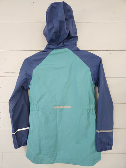 Size 10 | Patagonia Rain coat *staining