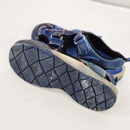 Size 9 | Oshkosh Sandals | UBNUU