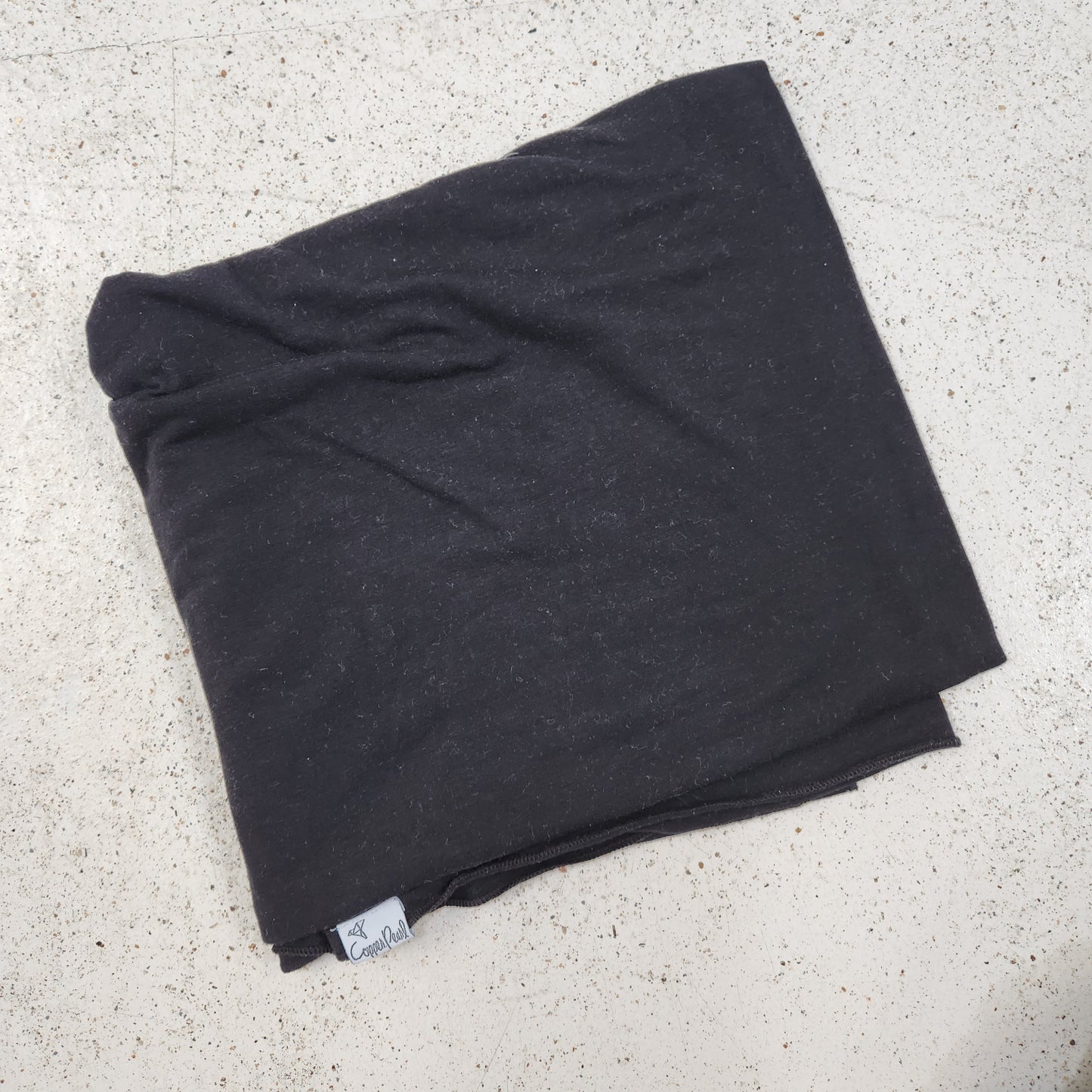 Size OS | Copper Pearl Black Swaddle