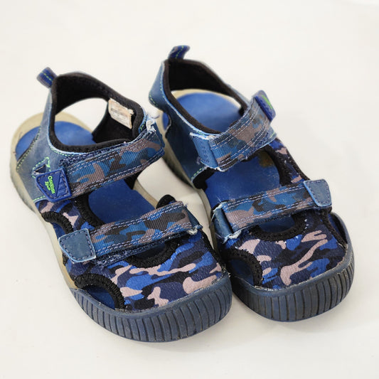 Size 9 | Oshkosh Sandals | UBNUU