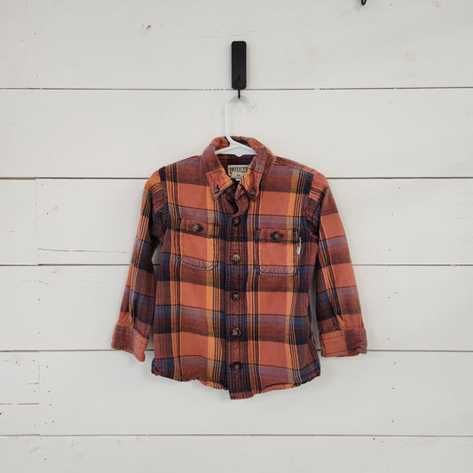Size 2 | Duluth Flannel Button Up
