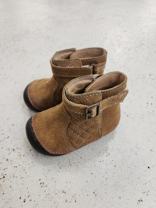 Size 3.5w | Stride Rite Brown Shoes