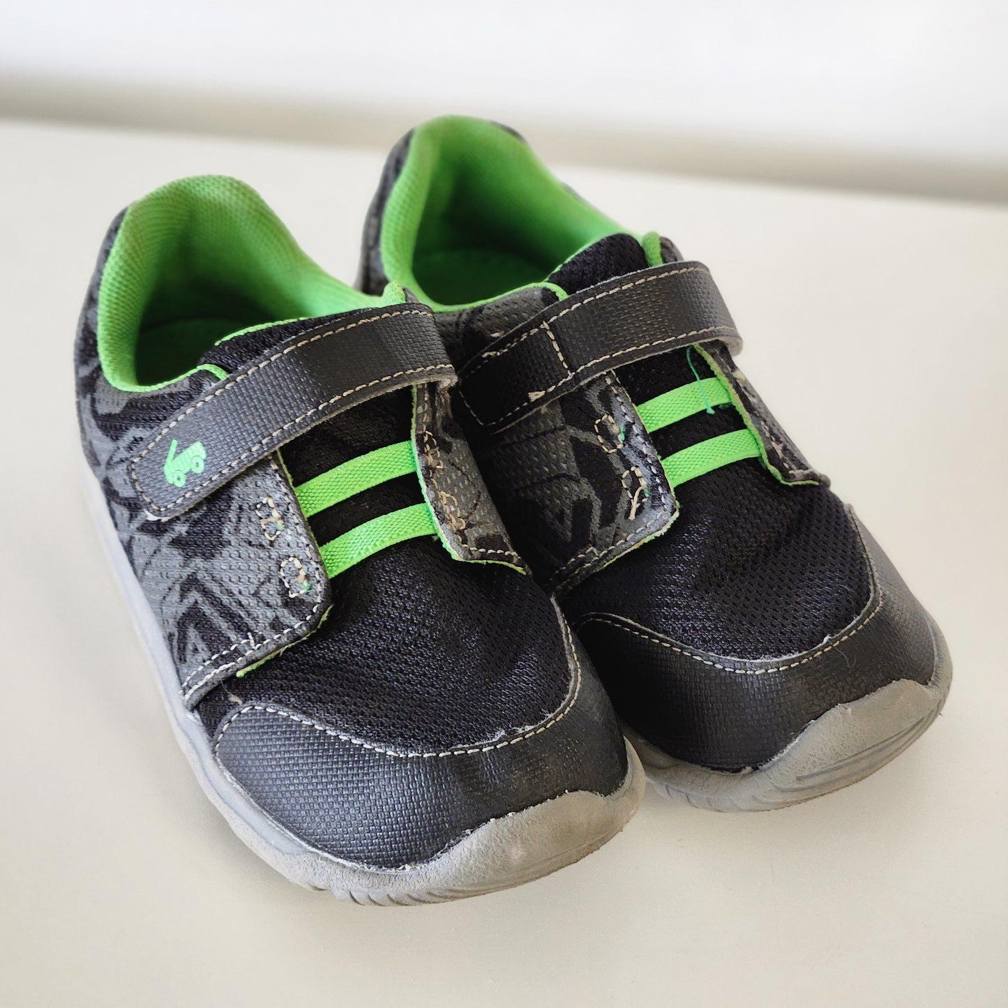 Size 11 | See Kai Run velcro shoes