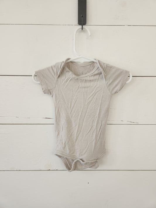 Size NB | Kyte Cream Onsie
