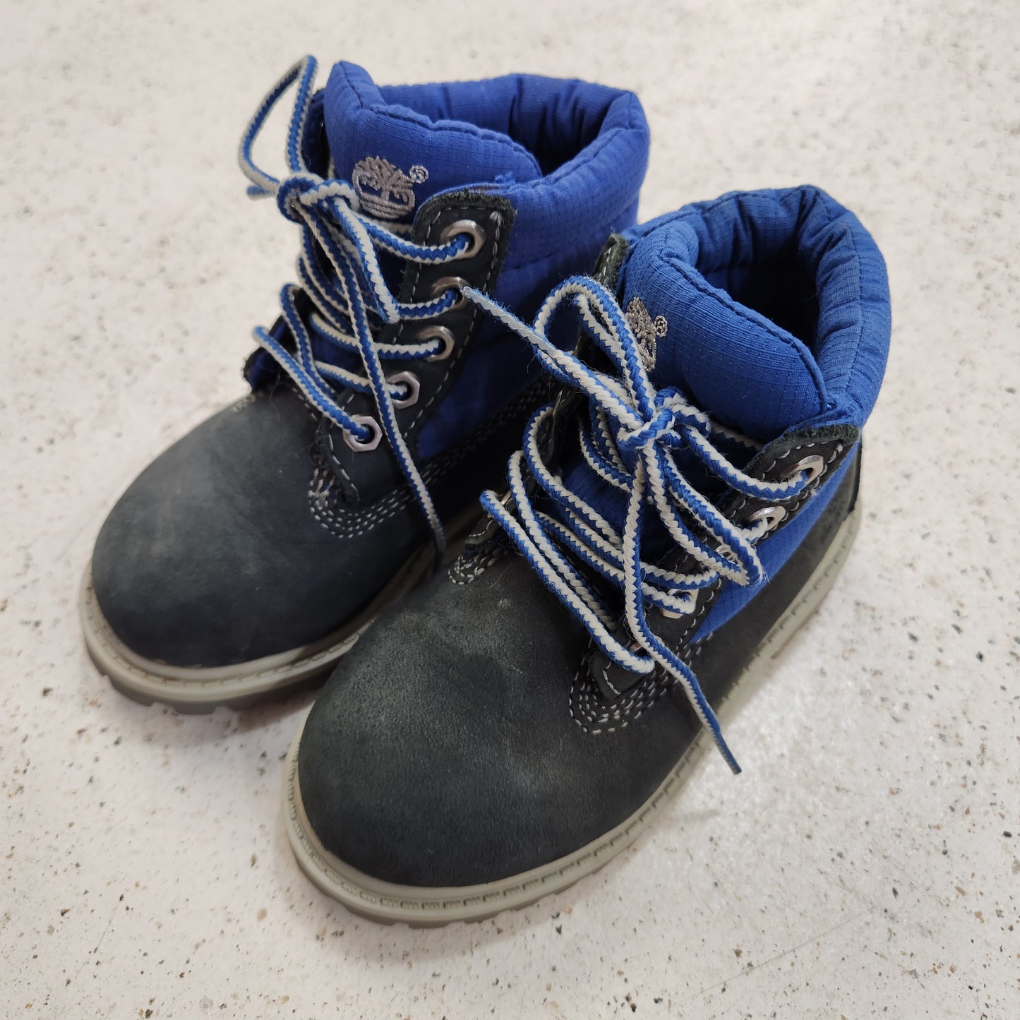 Size 6.5 | Timberland Boots *wear