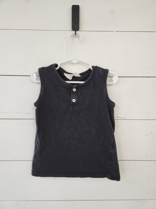Size 6-7 | H&M Black Tank