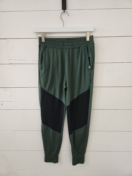 Size 11-12 | Abercrombie Green and Black Joggers