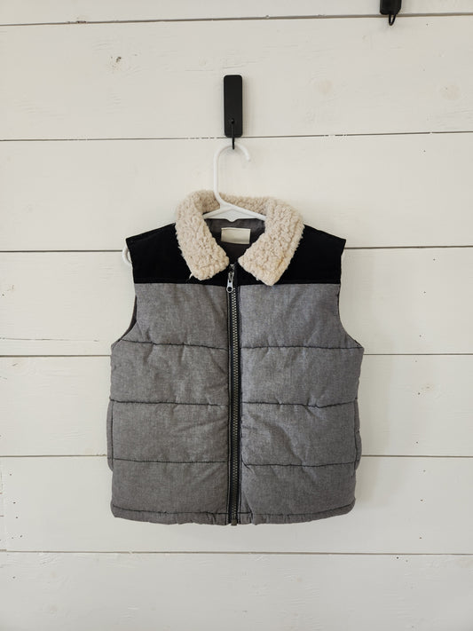 Size 3t | Crazy 8 Grey Puffer Vest