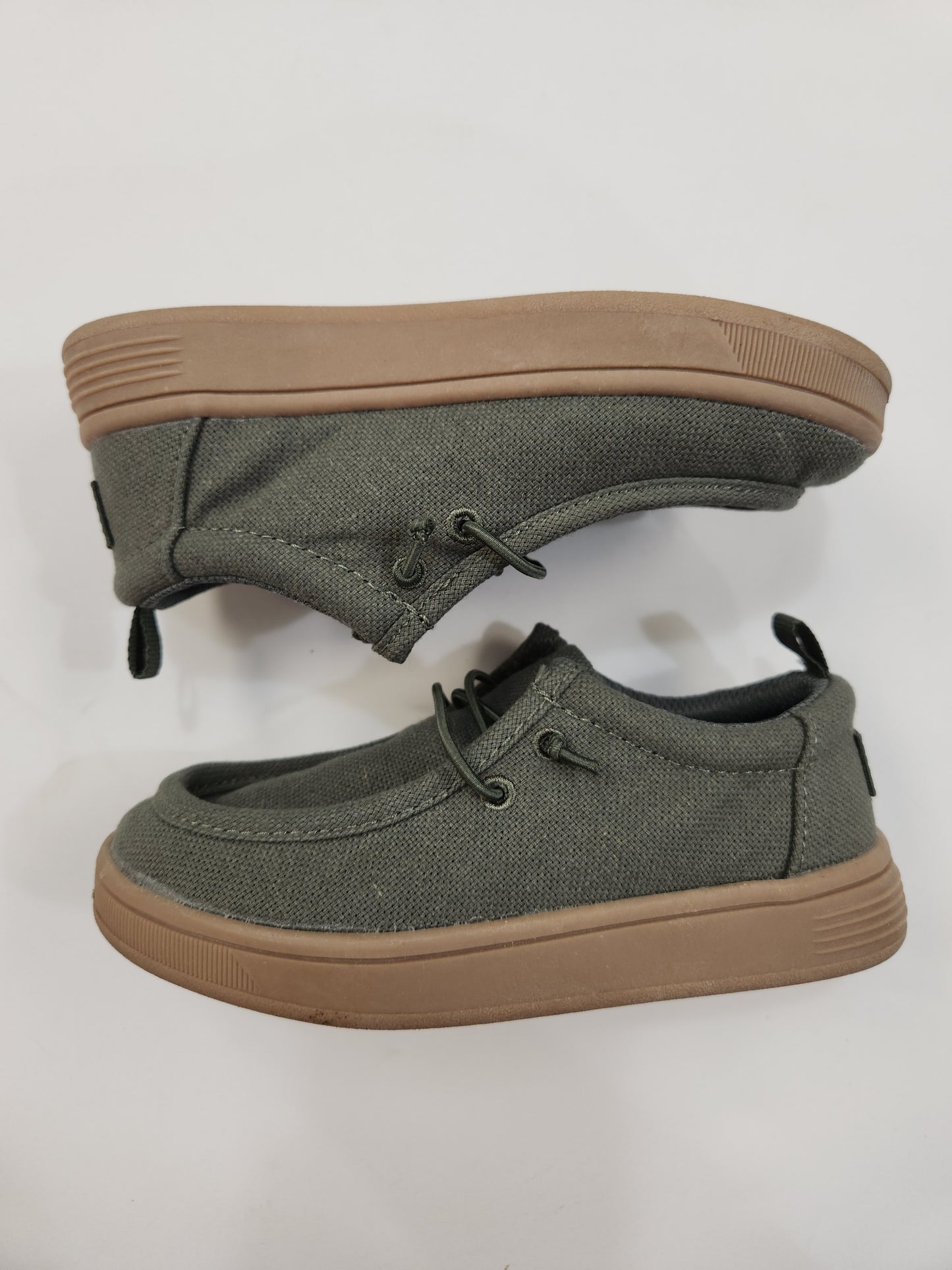 Size 11 | Gap Moc Sneakers