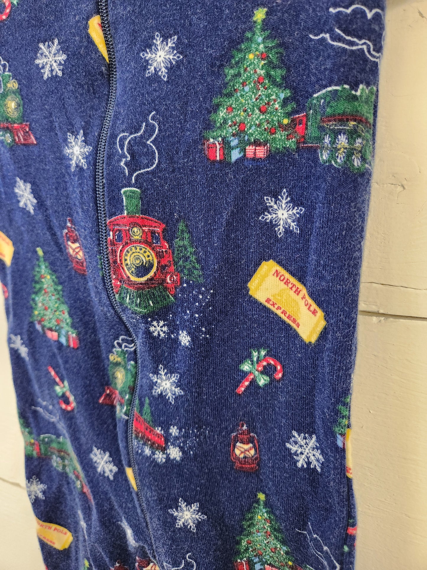 Size 0-3m | Gymboree Navy Christmas Footie