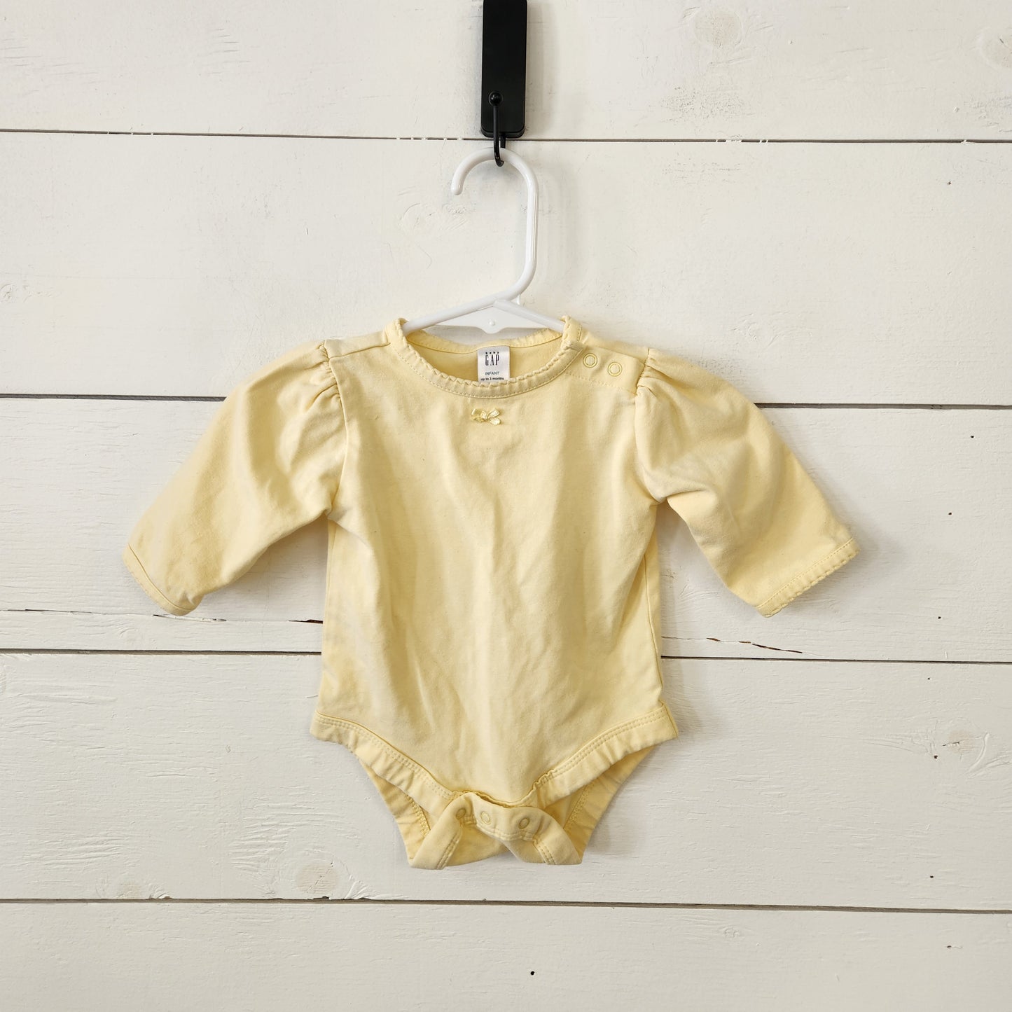 Size 0-3m | Gap Yellow Bodysuit