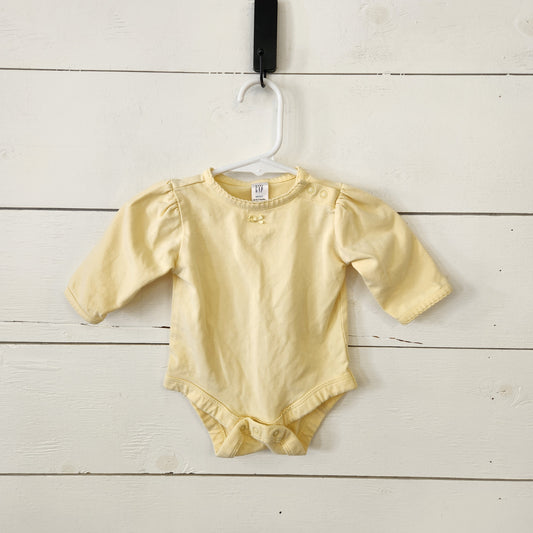 Size 0-3m | Gap Yellow Bodysuit