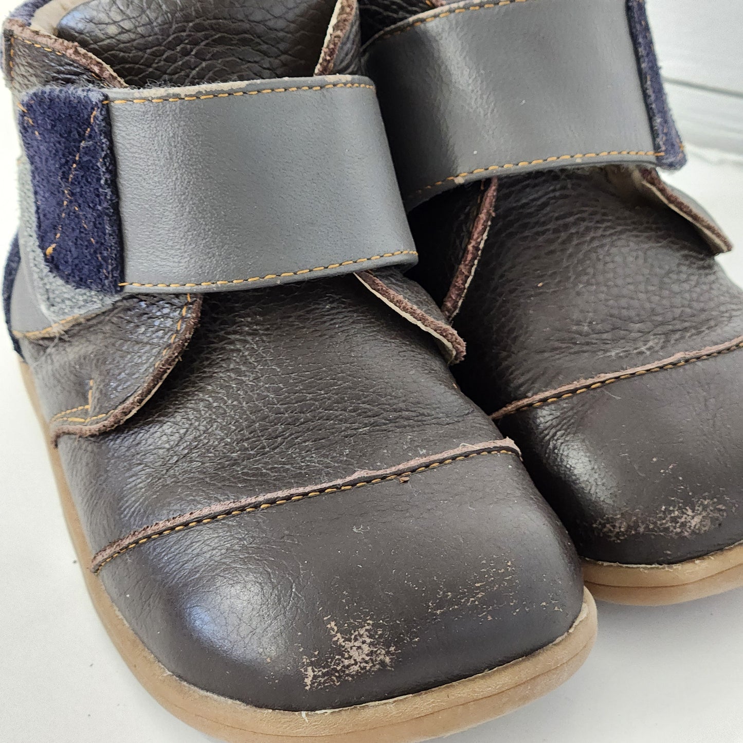 Size 9 | See Kai Run Shoes | UBNUU