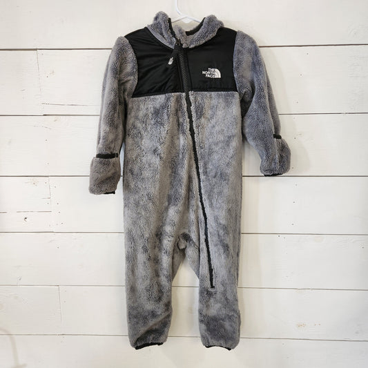 Size 12-18m | The North Face Grey Bunting