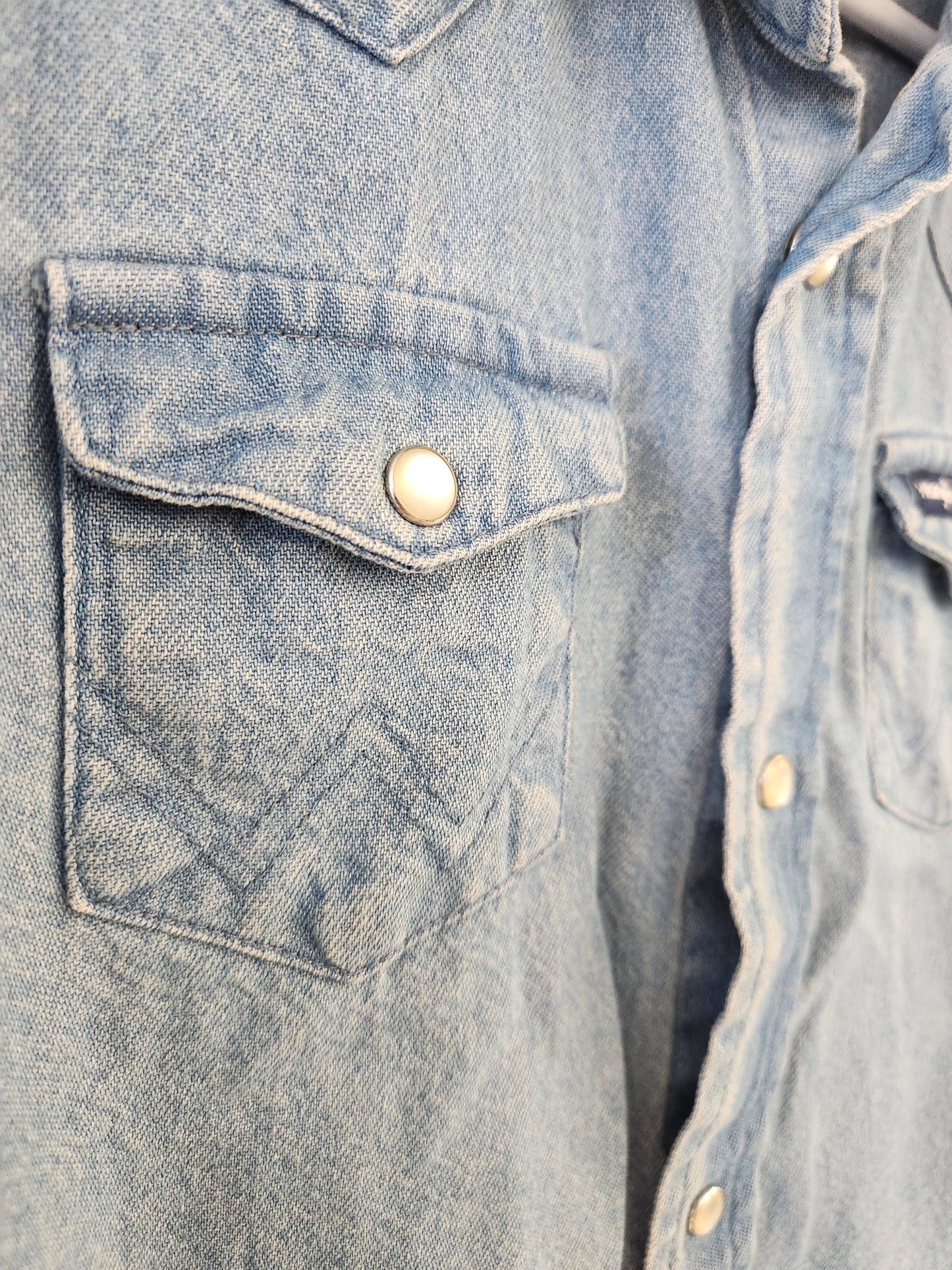 Size 5-6 | Wrangler Denim Pearl Button Long Sleeve