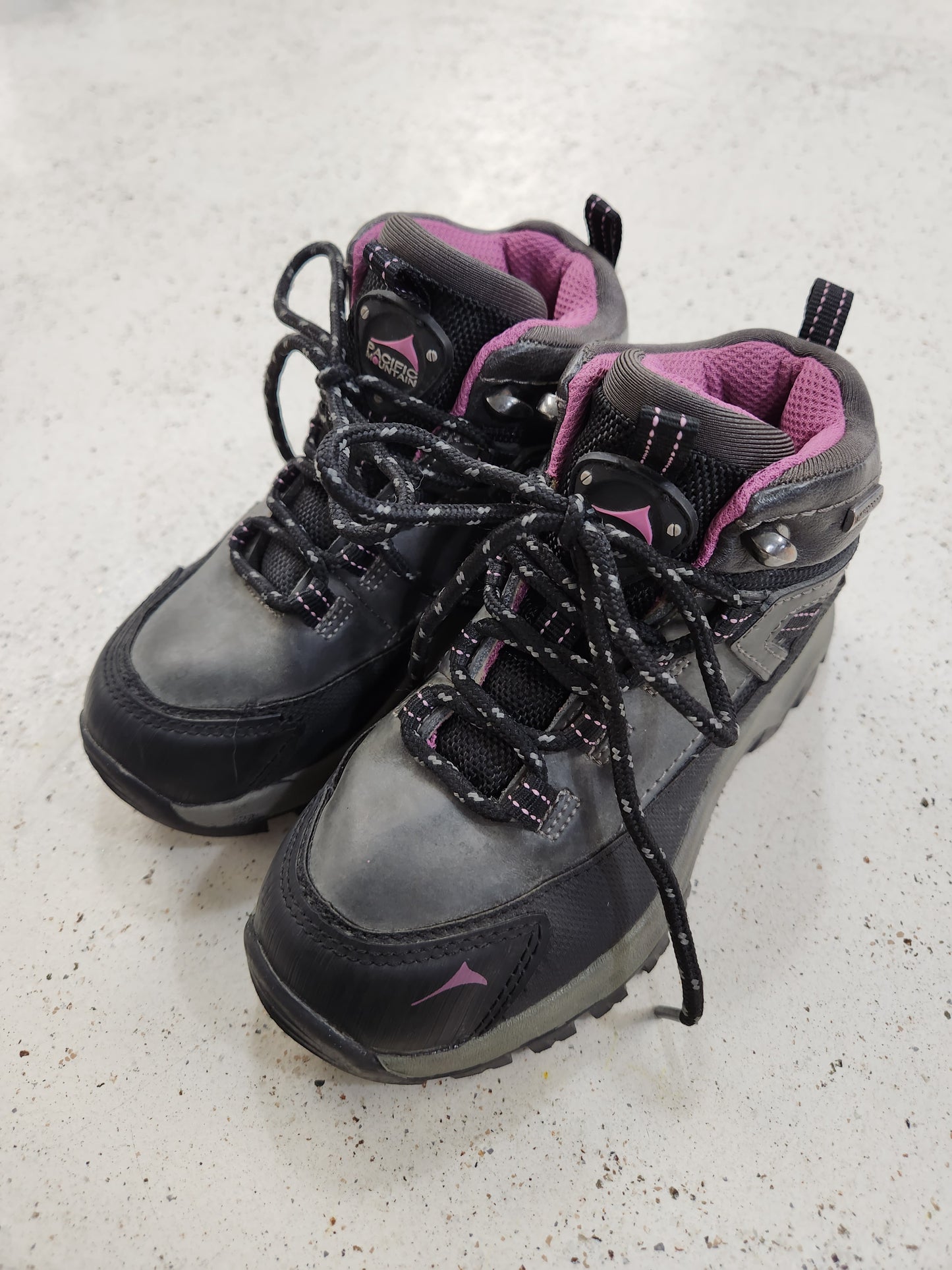 Size 11 | Pacific Mountain Black & Purple Boots