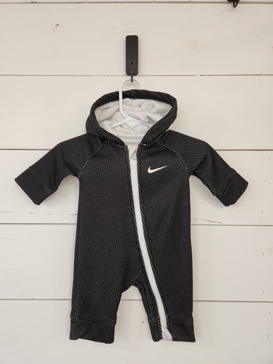 Size NB | Nike Zippered Romper