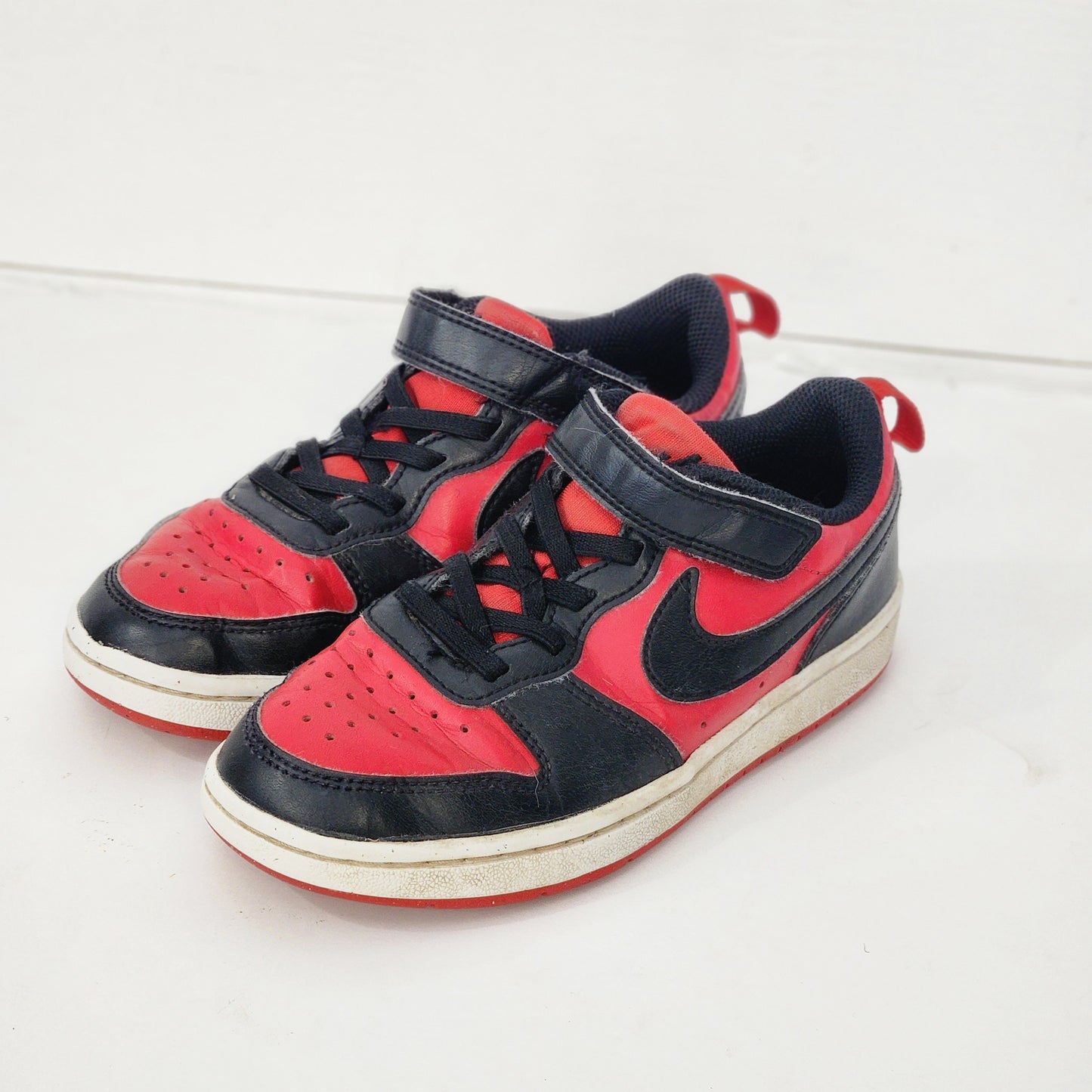 Size 13 | Nike Red/Black Shoes
